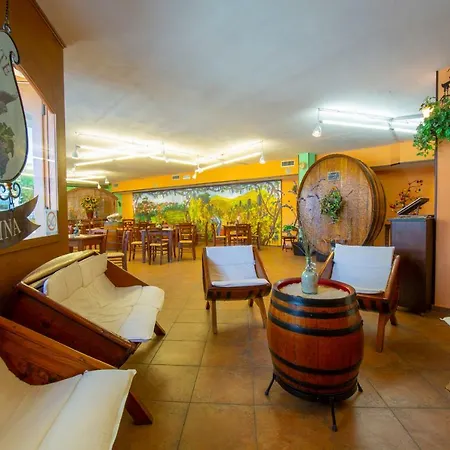 Magnolia Apartment