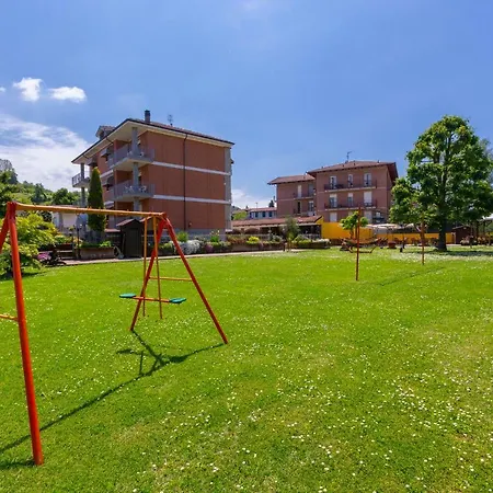 Magnolia Apartment Cisterna dʼAsti